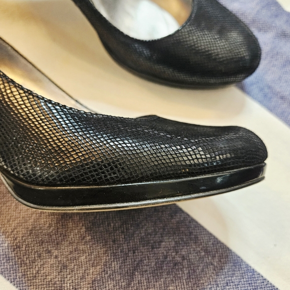 Anne Klein Snakeskin Platform Toe Heels 8.5 - Picture 3 of 12